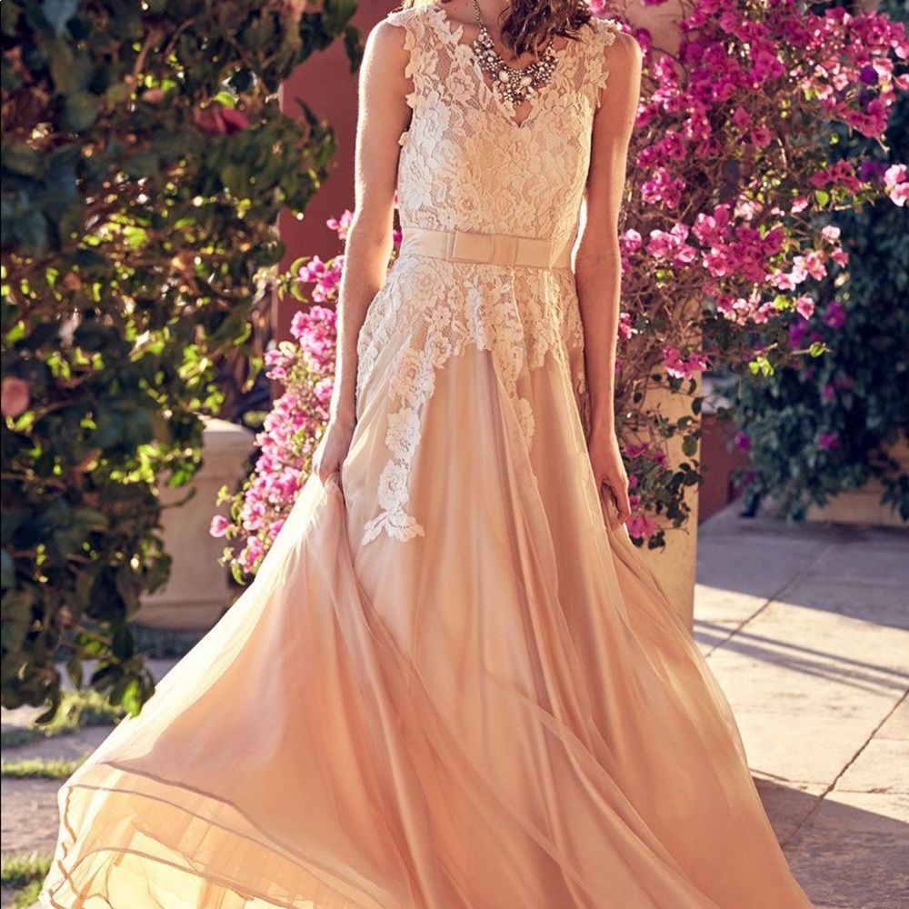 ModCloth Lace Wedding Dress Tea Color - Picture 2 of 2